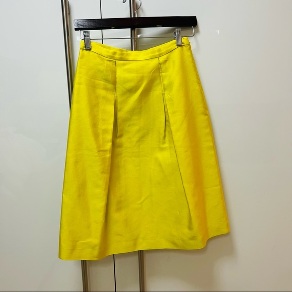 NWOT Malene Birger Skirt Lined Yellow Size 4 US (see size...